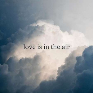 VA - love is in the air