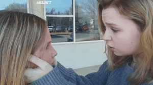  : 