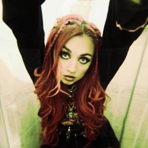  Bronnie - Jaded