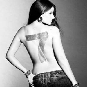  Nelly Furtado - 7