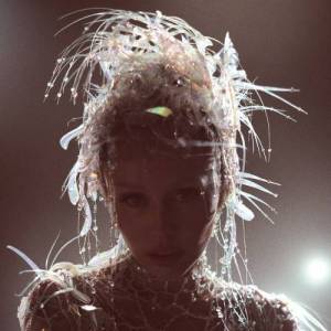  Miley Cyrus - Something Beautiful